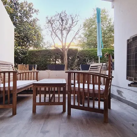 Charming With Terrace Cannes