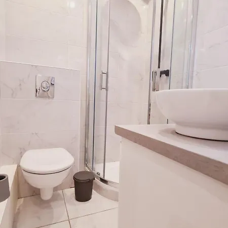 Charming With Terrace * Cannes