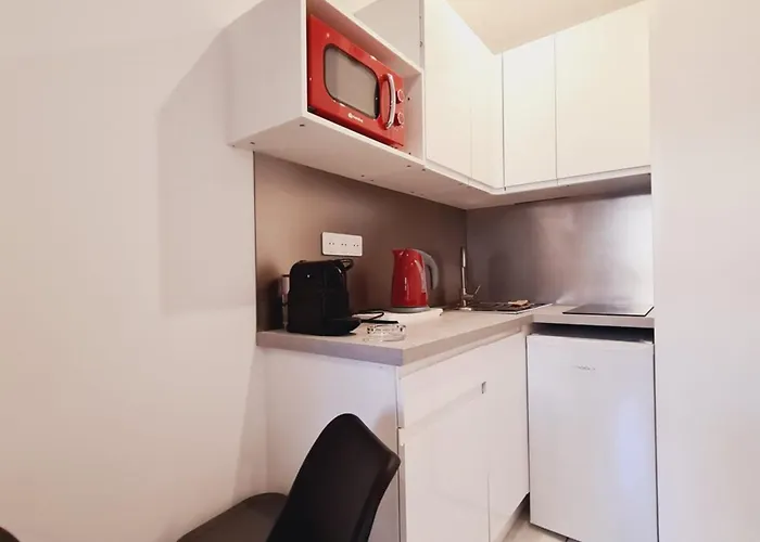 Charming With Terrace Apartament Cannes